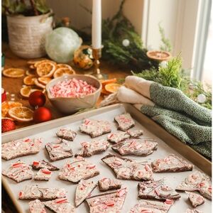 Peppermint Bark – Holiday Gift Treat 🎄